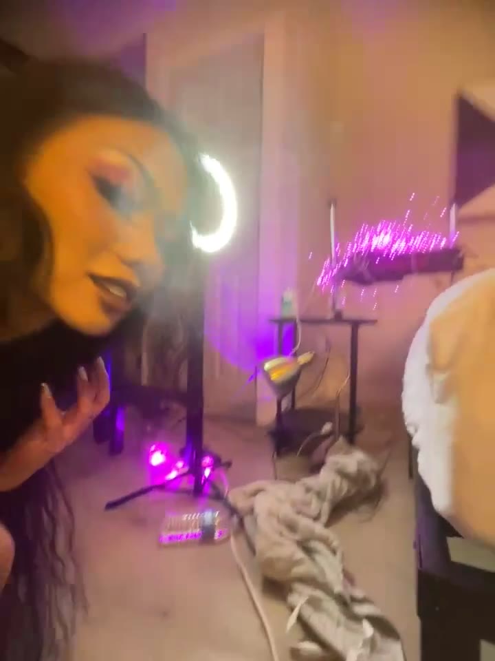 Webcam Model yummyrina Videos