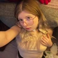 Webcam Model YukiBlush Videos