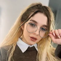 Webcam Model ammy_cummy Videos
