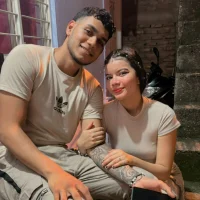 Webcam Model taylor_and_jake69 Videos