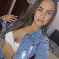 Webcam Model carolina_uribe Videos