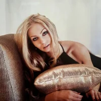 Webcam Model ZarinaSwift Videos