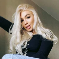 Webcam Model MilaCreamy Videos