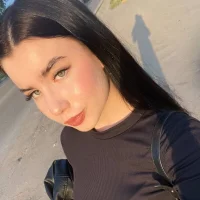 Webcam Model GeveyaOrra Videos
