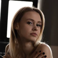 Webcam Model TaraSims Videos
