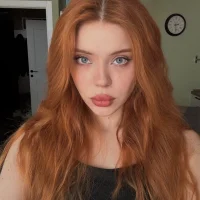 Webcam Model foxyriss Videos