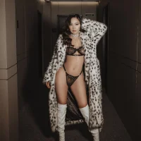 Webcam Model moonmiko1 Videos