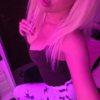 Webcam Model yamira25 Videos