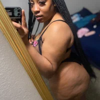 Webcam Model prettymulannn Videos