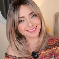 Webcam Model annie22love Videos