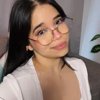 Webcam Model tati_reyess Videos