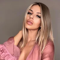 Webcam Model ValerieNicolle Videos