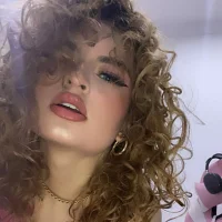 Webcam Model EmyRousee Videos