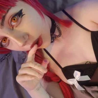 Webcam Model Emy-Kami Videos