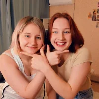 Webcam Model hi_to_alla Videos
