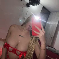 Webcam Model alaia_princess Videos