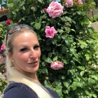 Webcam Model MaviePearl Videos