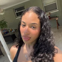 Webcam Model itsreallyher Videos