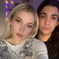 Webcam Model KarolinaAndMichael Videos