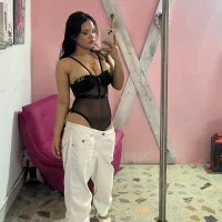 Webcam Model CAMILA--REY Videos