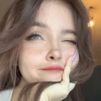 Webcam Model polinapervyh Videos