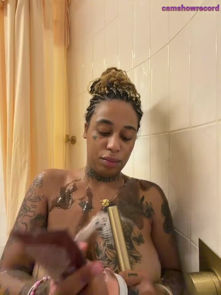 Webcam Model Kirajason Videos