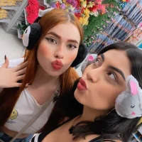 Webcam Model Ayla_and_Brit Videos