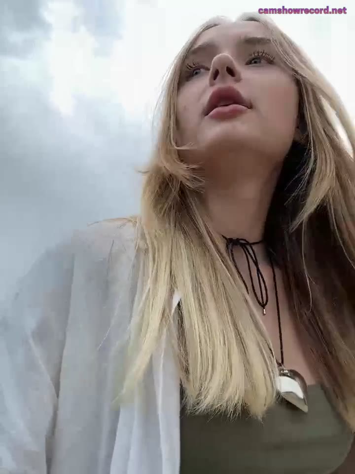 Webcam Model MirnaMeeow Videos