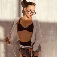 Webcam Model DorisCoote Videos