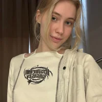Webcam Model HoneyRay Videos
