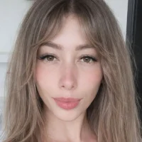 Webcam Model roxyrougee Videos