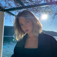 Webcam Model HollyDodson Videos