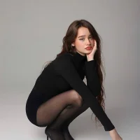 Webcam Model lovelyalivia Videos