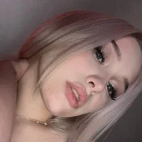 Webcam Model BellaCole Videos