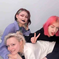 Webcam Model PeaceHassell Videos