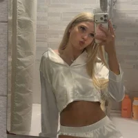 Webcam Model CherrylHolme Videos