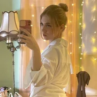 Webcam Model sneezbaeone Videos