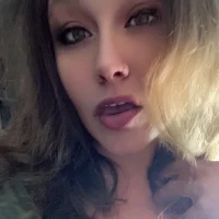 Webcam Model IvanaPlenty Videos