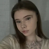 Webcam Model CarolinePepper Videos
