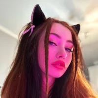 Webcam Model SheesFers Videos
