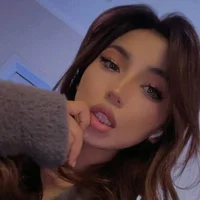Webcam Model iminako Videos