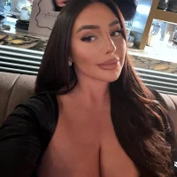 Webcam Model sofiya_fo Videos