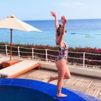Webcam Model CelineReyys Videos
