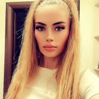 Webcam Model KenzieAne Videos