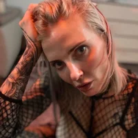 Webcam Model tezzatattoo Videos