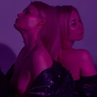 Webcam Model hotblonds Videos