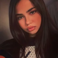 Webcam Model ZanaGraycey Videos
