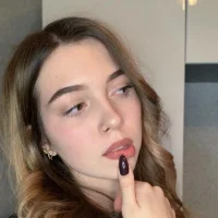 Webcam Model KiraHiII Videos
