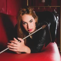 Webcam Model Ivannaakozlov_ Videos