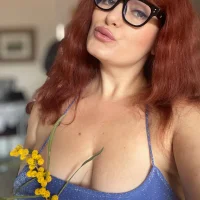 Webcam Model devil_modest Videos